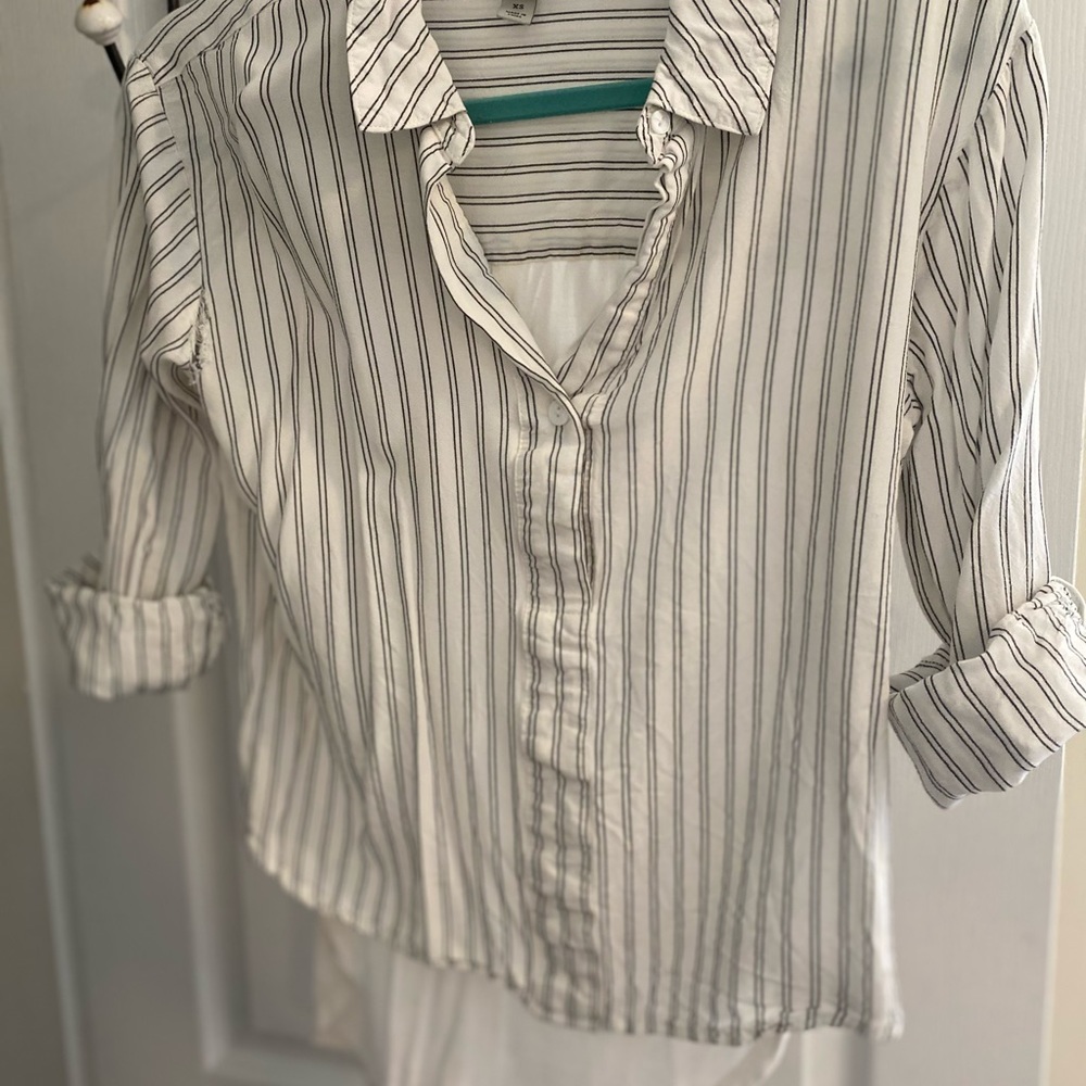 High/Low button down
